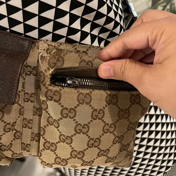 ❌❌SOLD❌❌AUTHENTIC GUCCI BELTBAG - Picture 4 of 12